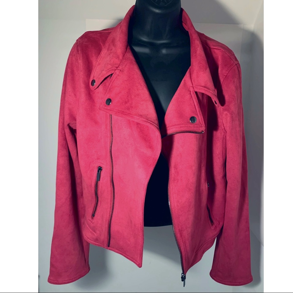 This Hot Pink Jacket is super comfortable and YOU’LL STAND OUT! As you should!